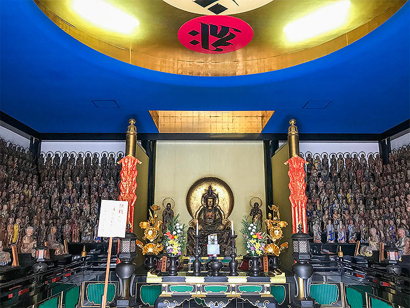 【中山寺】年に一度の“星下り”、秘仏十一面観音を間近で拝観！通常非公開の本堂内陣へ～一生分の参拝功徳！？青い五重塔、700体の羅漢さま、日本最古の観音霊場をいく～